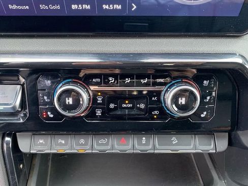 Used 2024 GMC Sierra 1500 AT4 w/ Technology Package image 15