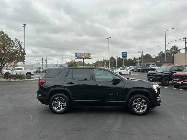 Used 2026 GMC Terrain Elevation AWD/4WD image 2