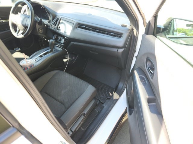 Used 2022 Honda HR-V Sport image 8