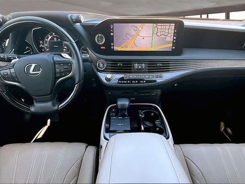 Used 2022 Lexus LS 500 image 15