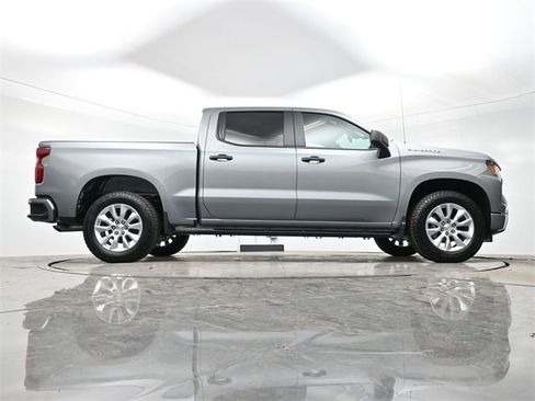 Used 2026 Chevrolet Silverado 1500 Custom image 29