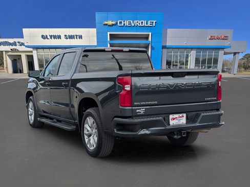 Used 2022 Chevrolet Silverado 1500 Custom w/ Safety Confidence Package image 12