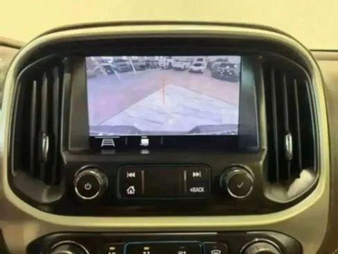 Used 2019 GMC Canyon SLE w/ SLE Convenience Package image 48