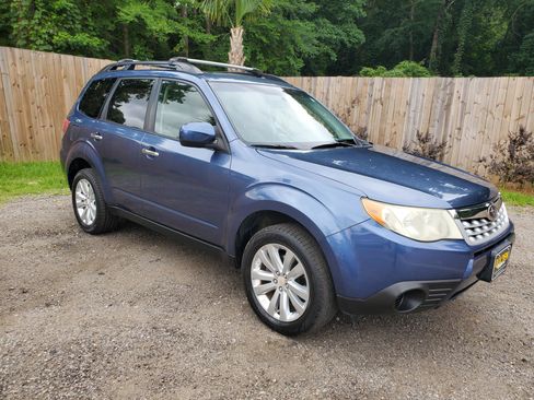 Used 2013 Subaru Forester 2.5X Premium AWD/4WD image 15