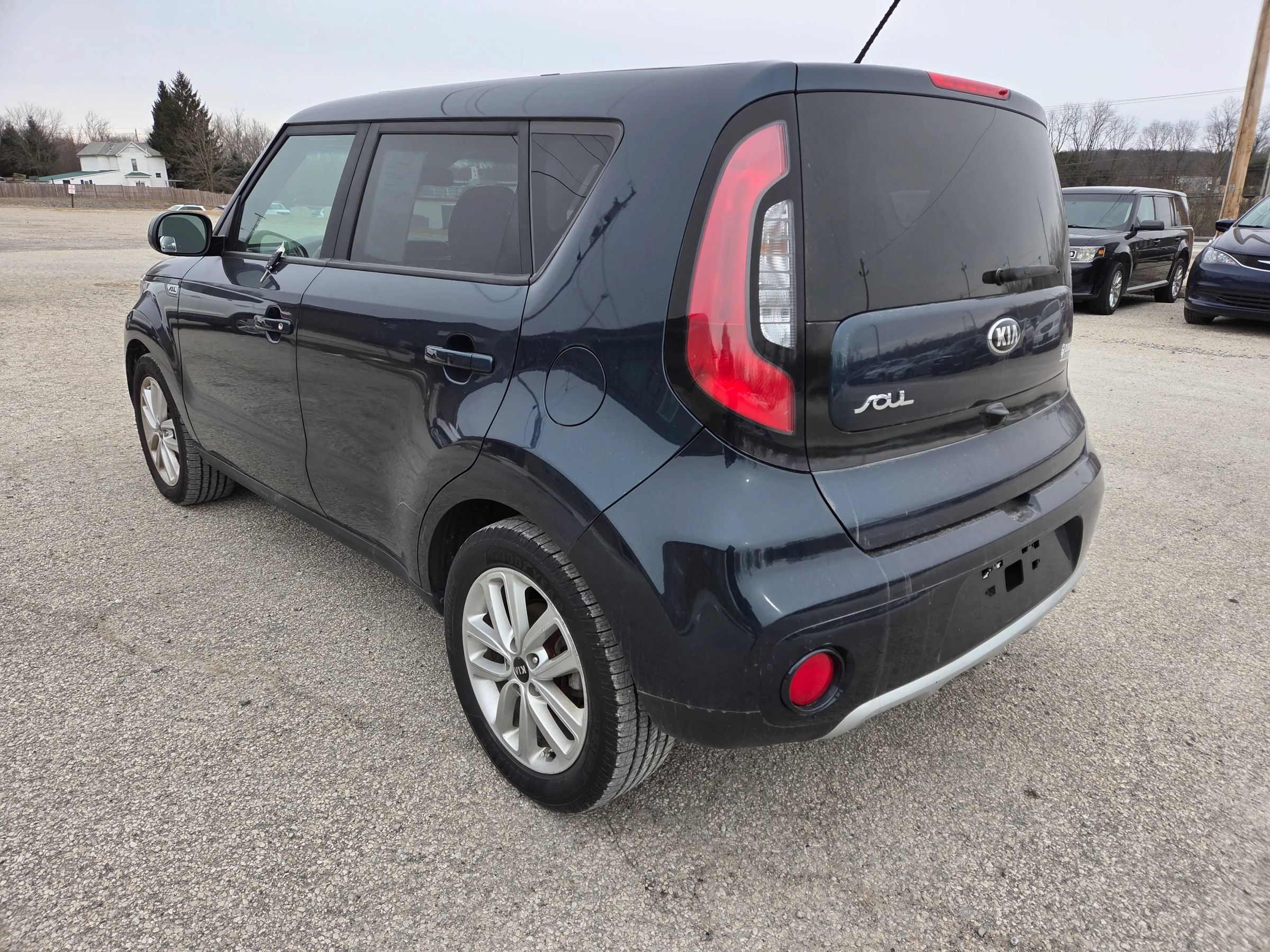 Used 2018 Kia Soul + FWD image 6