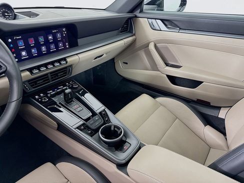 Certified 2025 Porsche 911 Carrera RWD image 28