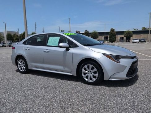 Certified 2024 Toyota Corolla LE FWD image 2