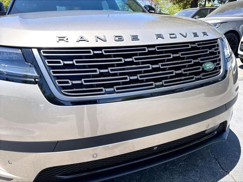 Used 2026 Land Rover Range Rover Velar S AWD/4WD image 29