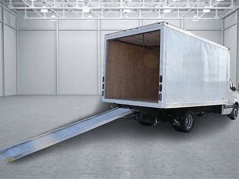 New 2024 Mercedes-Benz Sprinter 4500 image 2