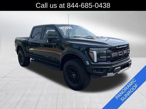 Used 2025 Ford F150 Raptor image 3