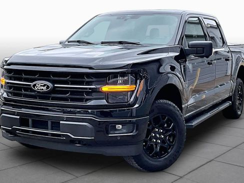 Certified 2025 Ford F150 XLT w/ Equipment Group 302A MID AWD/4WD image 35