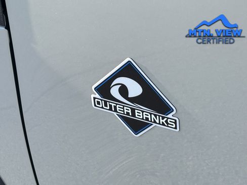 Used 2025 Ford Bronco Sport Outer Banks image 13