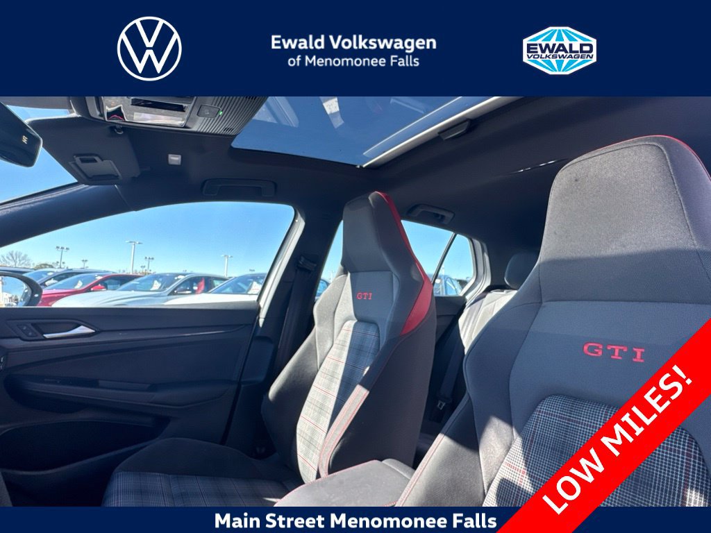 Used 2023 Volkswagen GTI SE FWD image 22