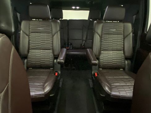 Used 2021 Cadillac Escalade ESV Sport Platinum w/ LPO, ONYX Package image 40
