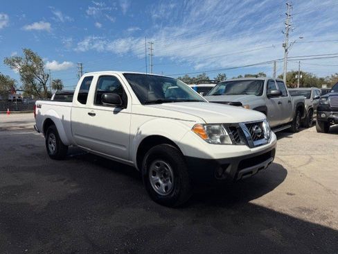 Used 2019 Nissan Frontier S image 4