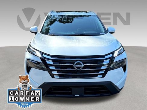 Used 2026 Nissan Rogue SV w/ SV Premium Package FWD image 2