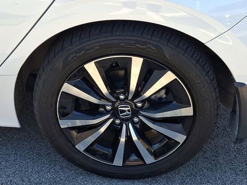 Used 2023 Honda Civic EX-L image 30