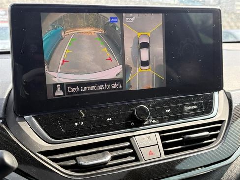 Used 2023 Nissan Altima 2.0 SR image 9