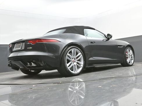 Used 2017 Jaguar F-TYPE R image 34