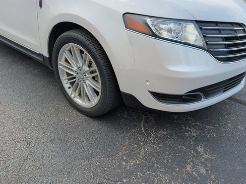 Used 2018 Lincoln MKT AWD w/ Technology Package image 5