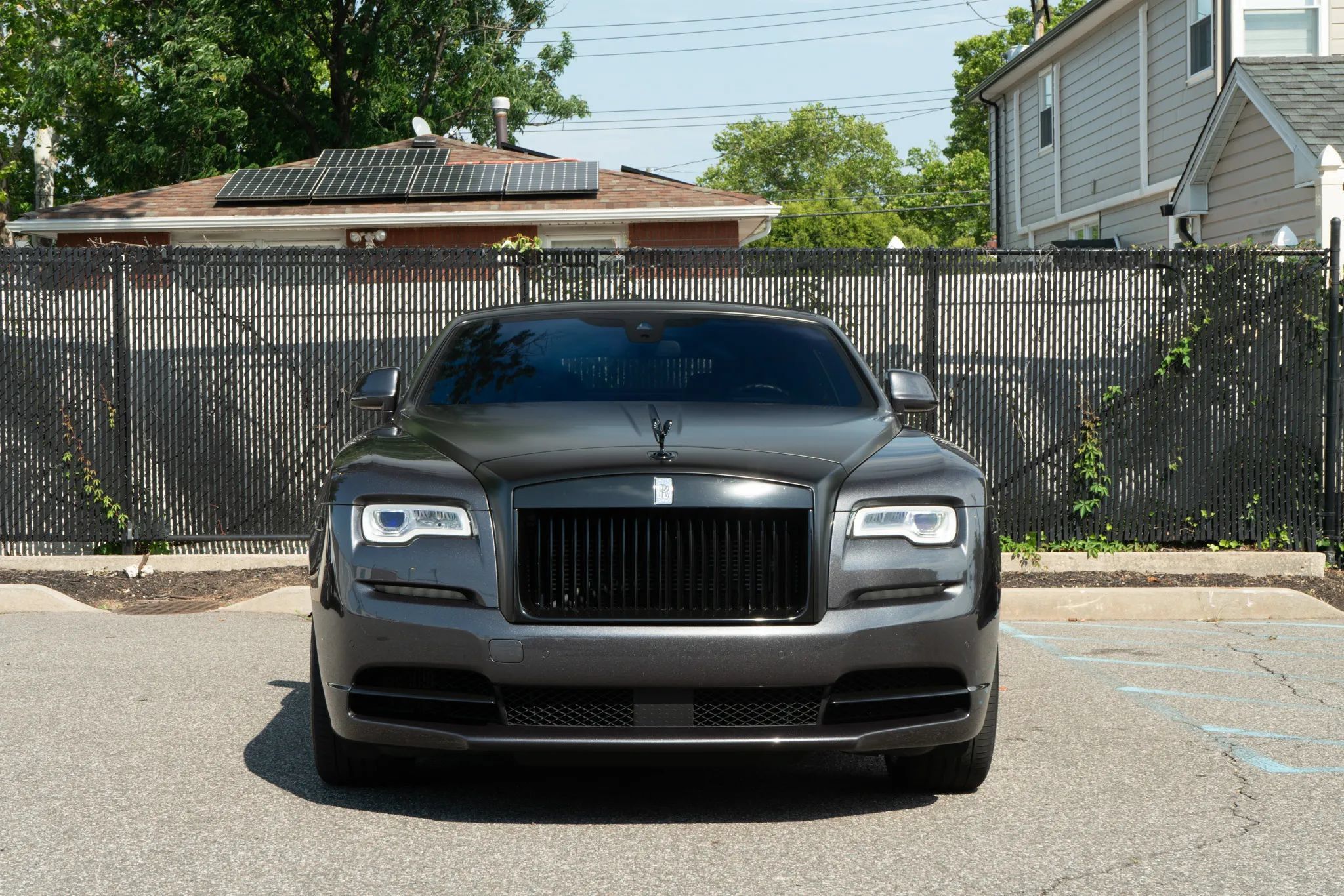 Used 2017 Rolls-Royce Dawn RWD image 4