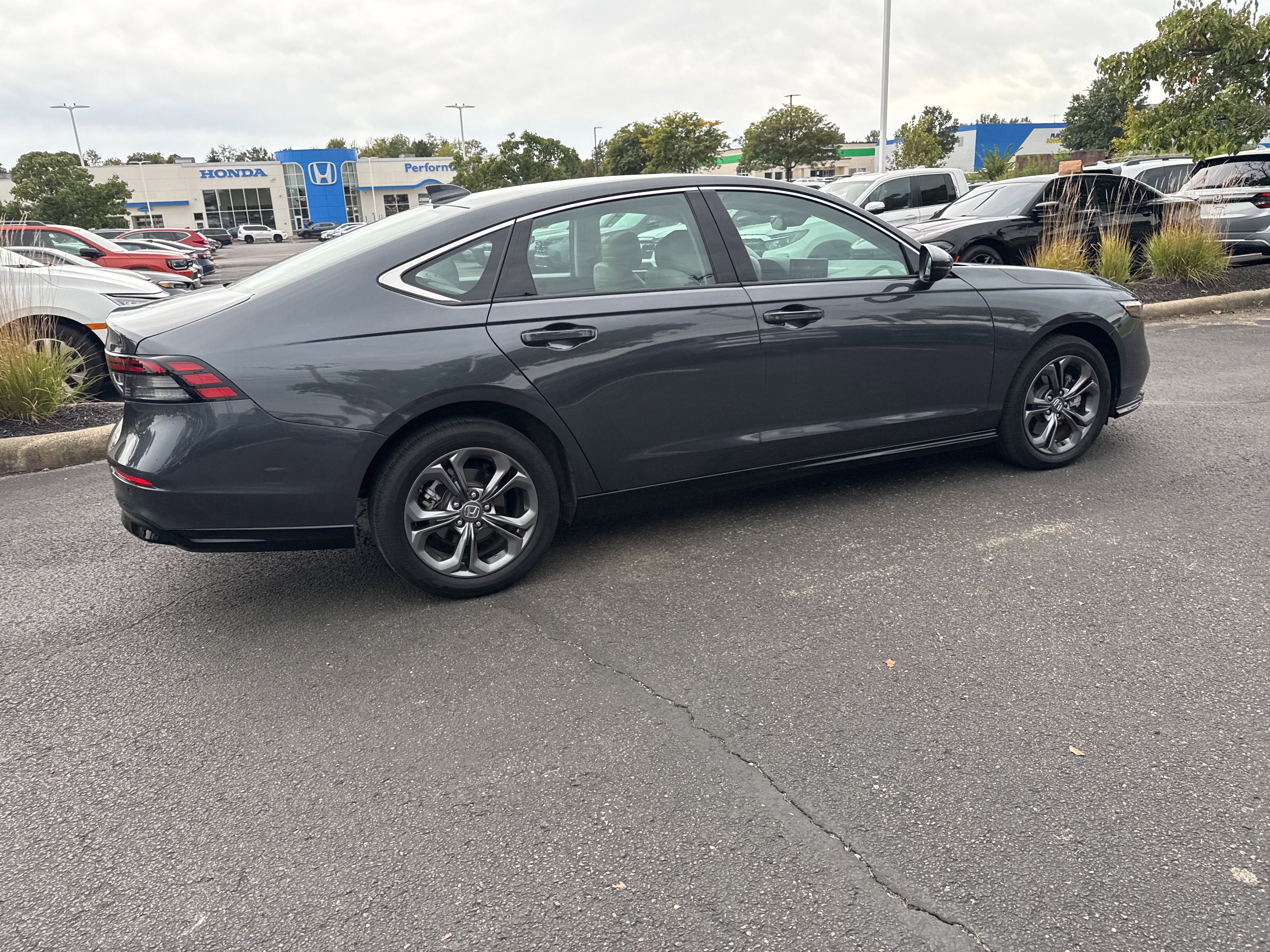 Used 2024 Honda Accord EX-L image 24