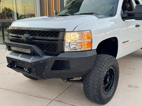 Used 2013 Chevrolet Silverado 2500 LT w/ Interior Plus Package AWD/4WD image 38