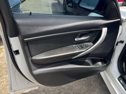 Used 2014 BMW 328i Sedan RWD image 30