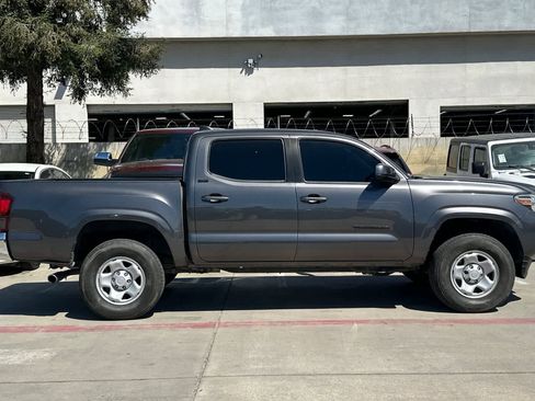 Used 2021 Toyota Tacoma SR5 image 9