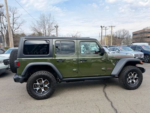 Used 2021 Jeep Wrangler Unlimited Rubicon w/ Cold Weather Group AWD/4WD image 11