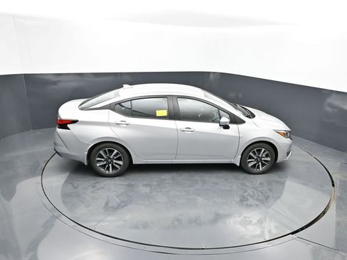 New 2025 Nissan Versa SV w/ Trunk Package FWD image 19