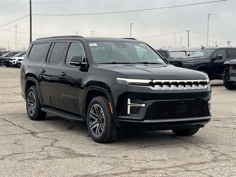 New 2026 Jeep Grand Wagoneer L 4WD image 1