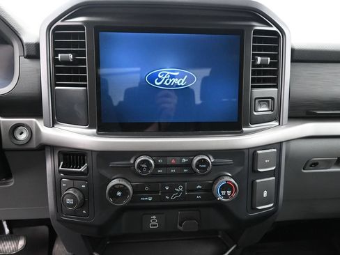 Used 2025 Ford F150 XLT AWD/4WD image 15