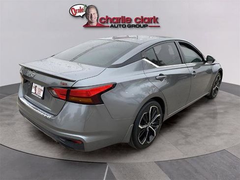 Certified 2023 Nissan Altima 2.5 SR image 6