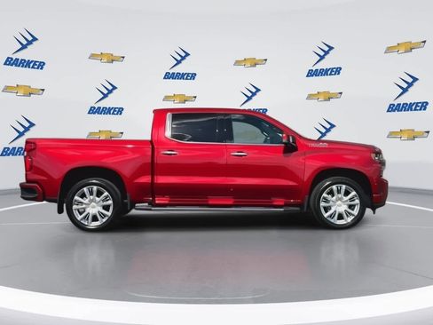 Used 2022 Chevrolet Silverado 1500 High Country w/ Technology Package image 9