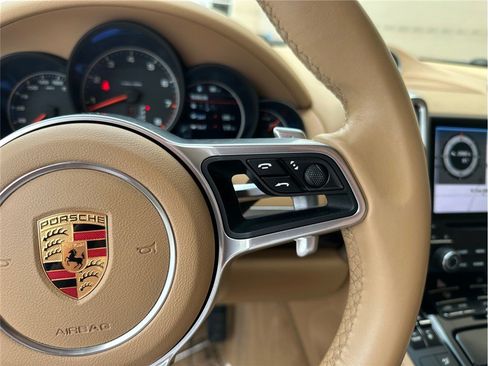 Used 2017 Porsche Cayenne Platinum Edition AWD/4WD image 24