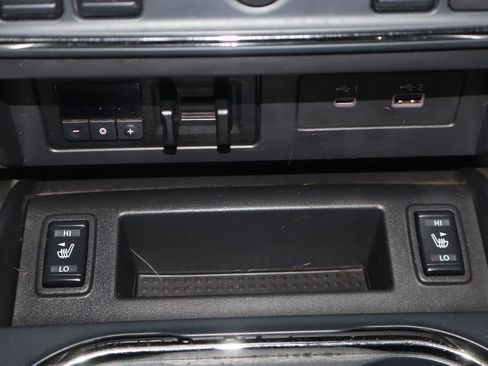 Used 2021 Nissan Titan SV w/ SV Convenience Package AWD/4WD image 28