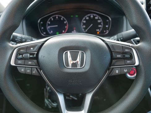 Used 2020 Honda Accord EX image 25