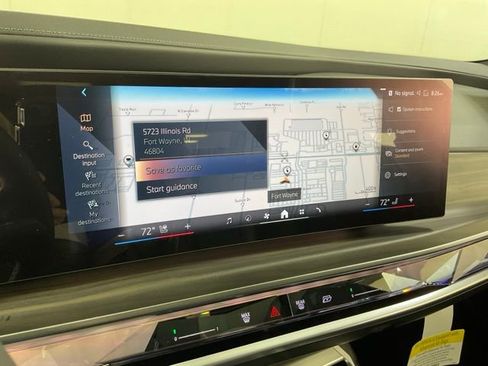 Used 2024 BMW i7 xDrive60 image 16