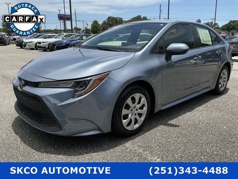 Used 2021 Toyota Corolla LE FWD image 1