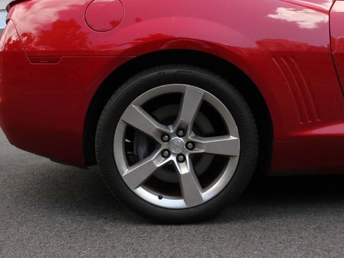 Used 2012 Chevrolet Camaro SS RWD image 5
