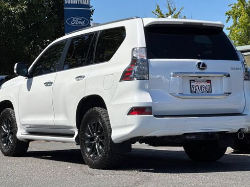 Used 2021 Lexus GX 460 Premium w/ Premium Package AWD/4WD image 6