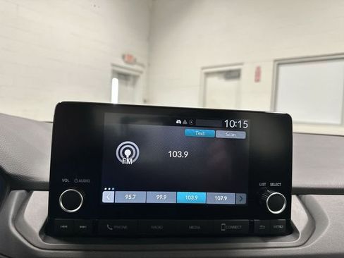 Used 2025 Honda Accord LX image 30