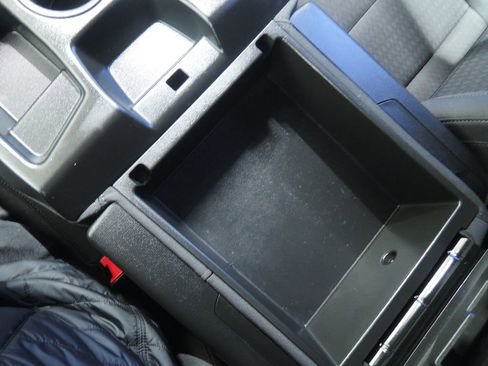 Used 2025 Chevrolet Silverado 1500 LT image 23