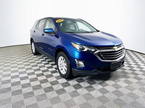 Used 2020 Chevrolet Equinox LT image 2