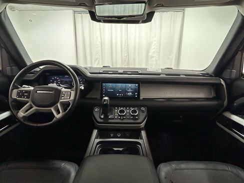 Used 2020 Land Rover Defender 110 HSE image 8