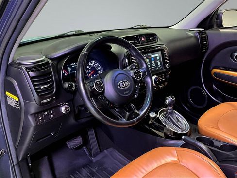 Used 2016 Kia Soul ! w/ Premium Package FWD image 17