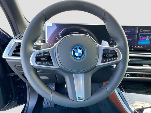 New 2026 BMW X5 xDrive50e w/ M Sport Package AWD/4WD image 8
