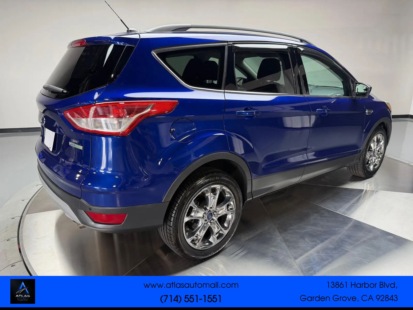 Used 2016 Ford Escape SE w/ Equipment Group 201A FWD image 2
