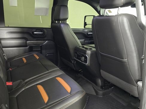 Used 2020 GMC Sierra 2500 AT4 w/ AT4 Premium Package image 13